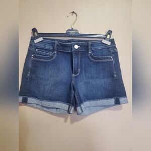 White house black market shorts size 6